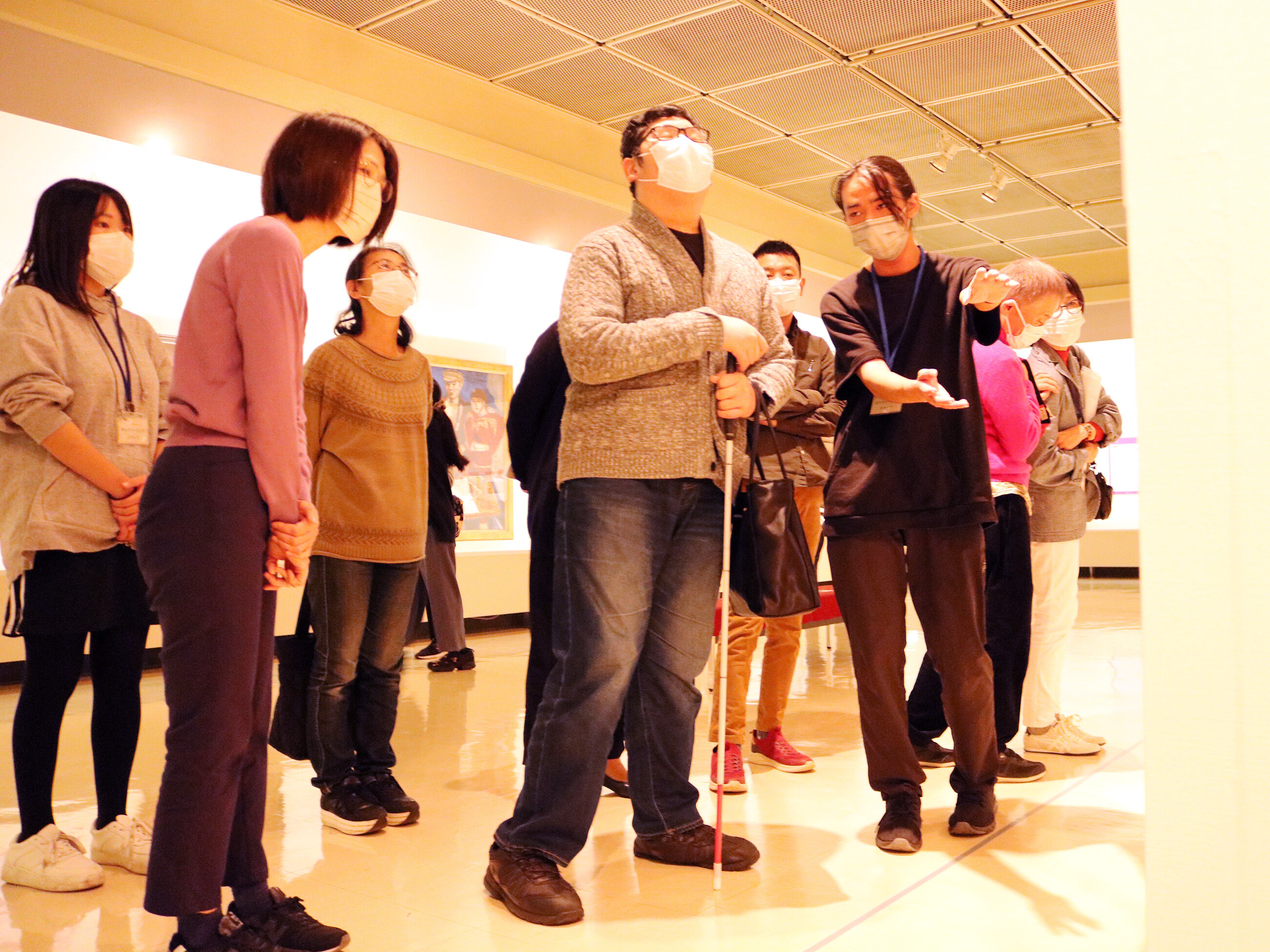 視覚を超えたアート共同鑑賞ワークショップ 「ギャラリーコンパ＠鳥取県立博物館2022」<br>11月26日 開催レポート